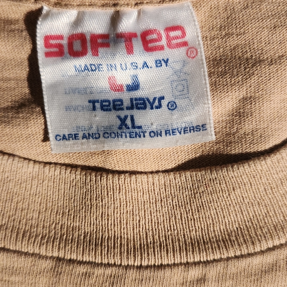 Dimetrodon Tan Tee shirt by B.Curnock . Preowned in excellent shape.Prehistoric - Picture 5 of 9